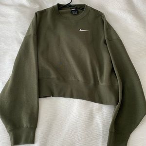 Nike olive crop crewneck NWT